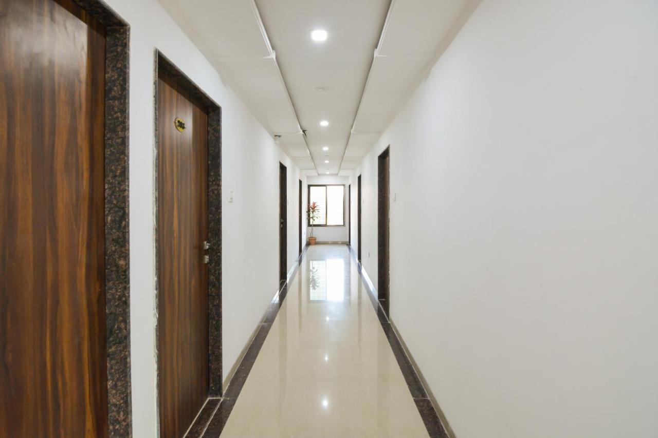 Hotel Sukrangu Palace Širdi Exteriér fotografie